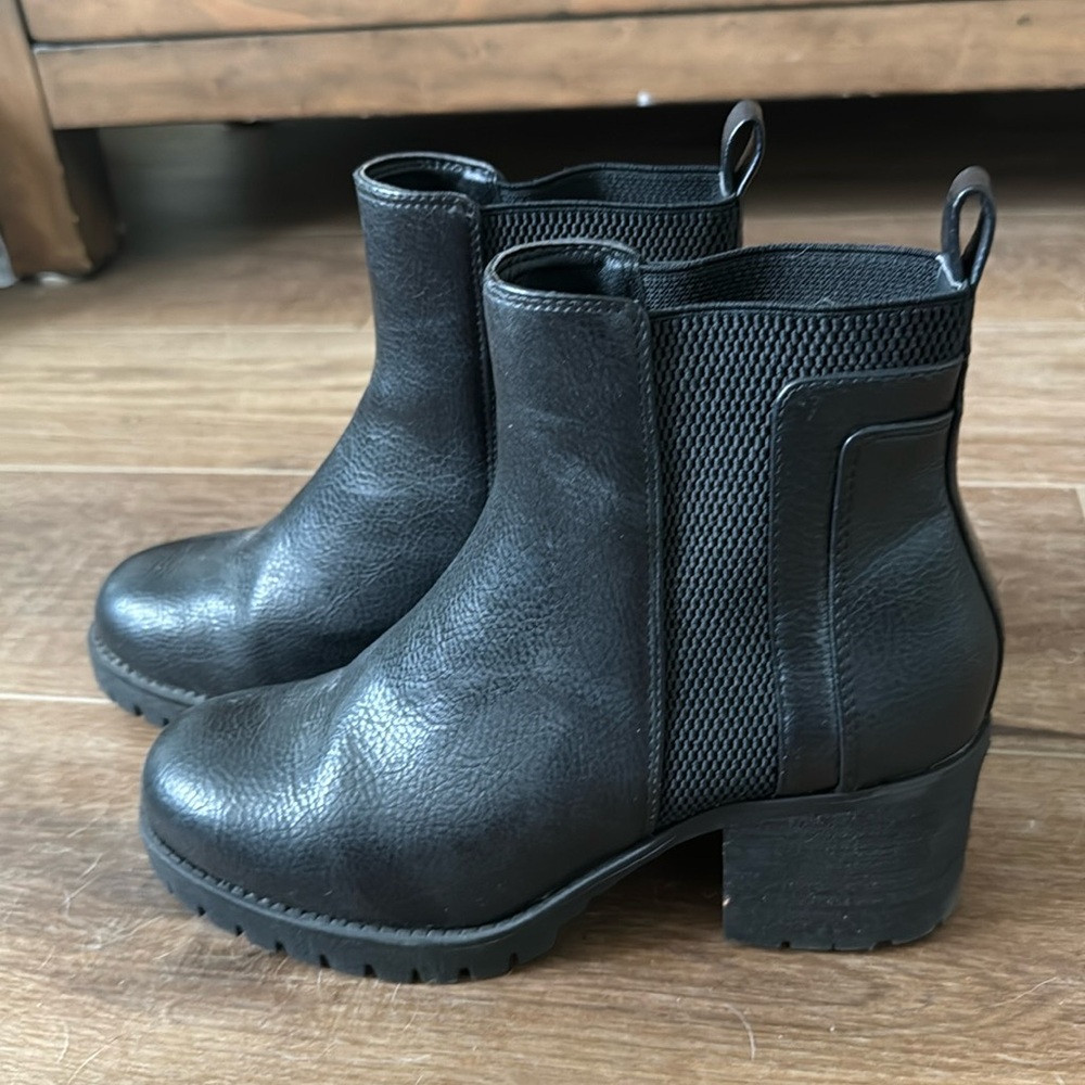 MIA black boots